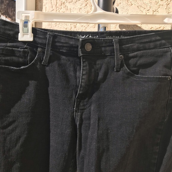 Black Jeans - Picture 1 of 6